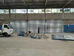 Porta de enrolar automática em Mogi das Cruzes Imagem