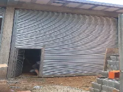 Porta de enrolar automática no ABCD Imagem