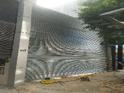Porta de enrolar no litoral norte Imagem